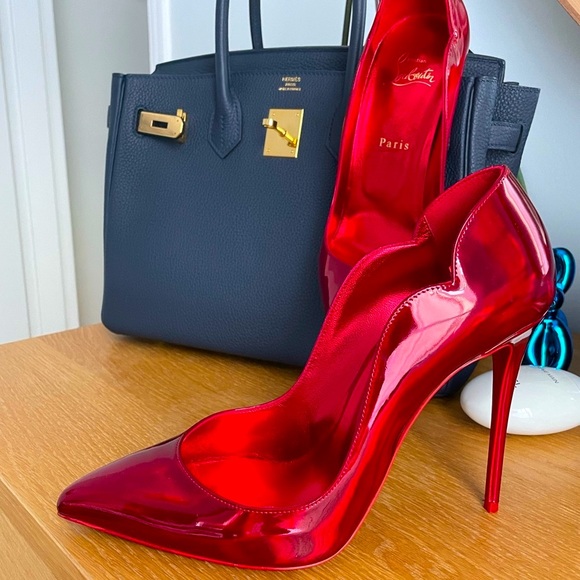 CHRISTIAN LOUBOUTIN pumps. - Picture 9 of 16